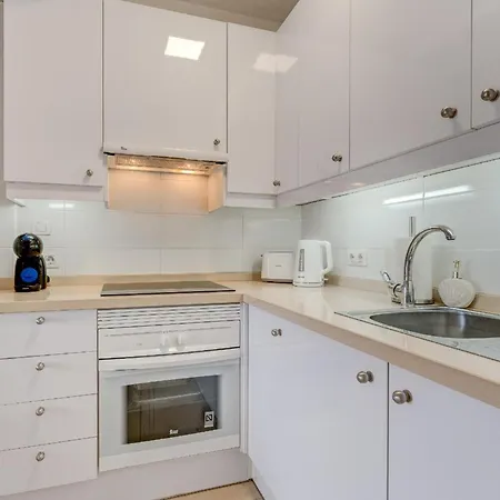 Yucca Park Адехе