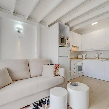 Yucca Park Apartment